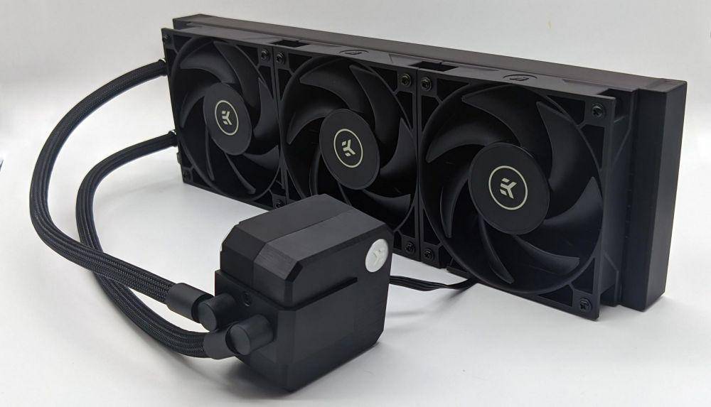 potret EK-AIO Basic 240 (igorslab.de)