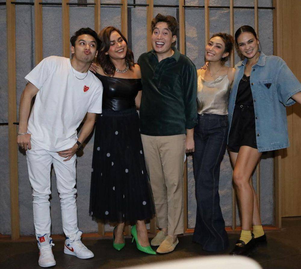 potret Melaney Ricardo bareng para sahabat (instagram.com/melaney_ricardo)