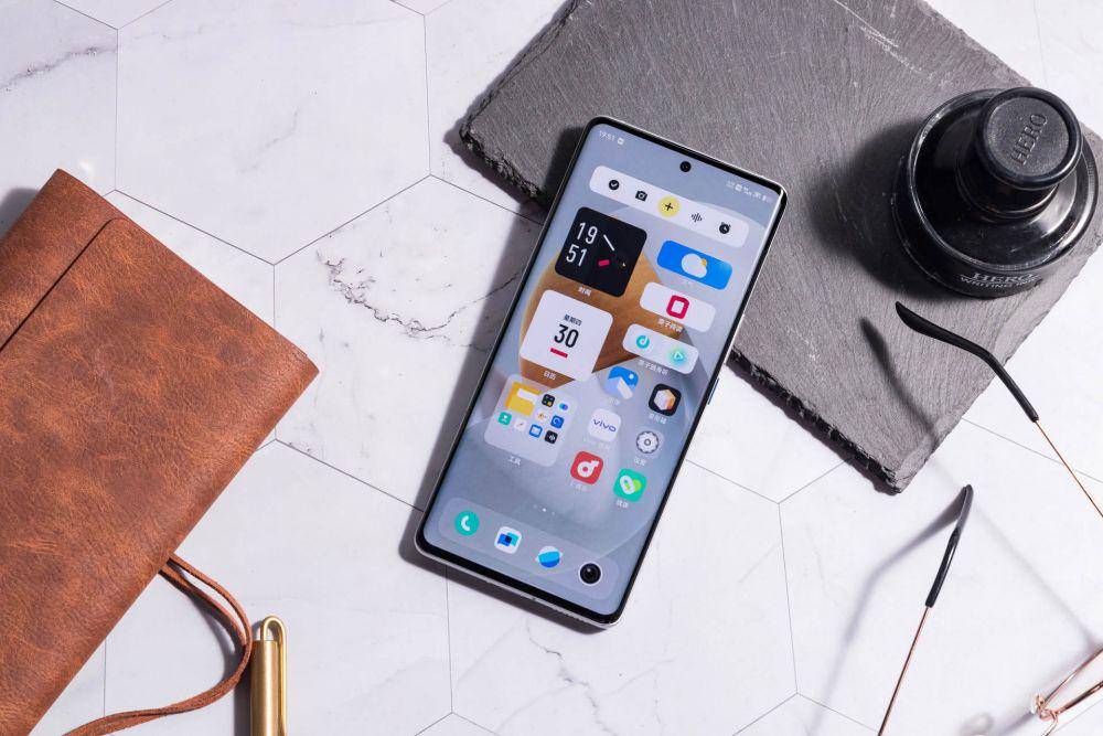 potret Vivo iQOO 9 (inf.news)