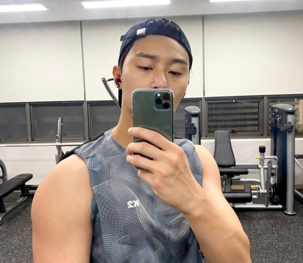 Park Seo Joon (instagram.com/bn_sj2013)