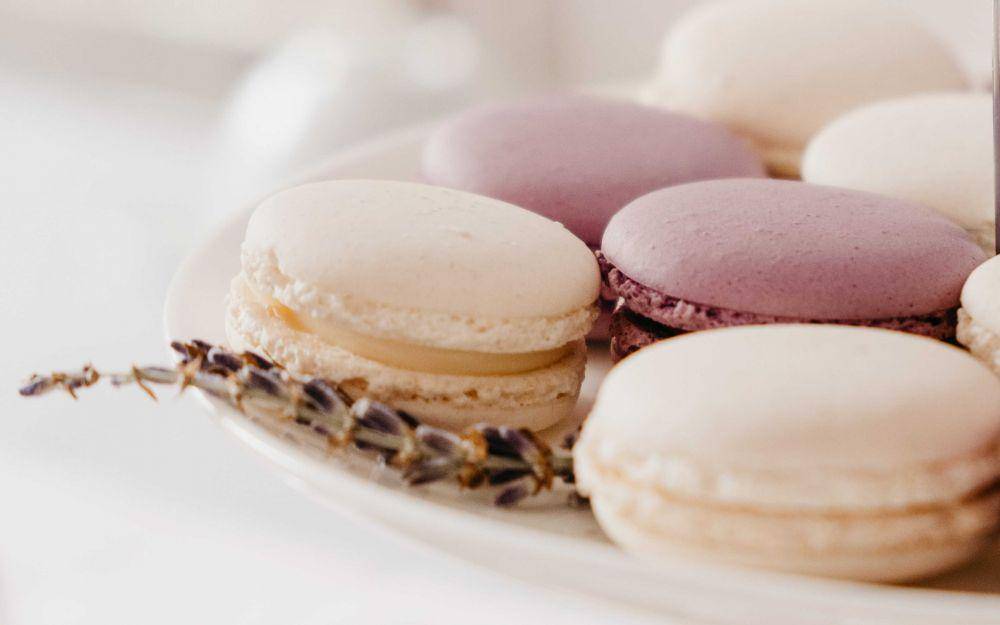 ilustrasi choco marmalade macaron (unsplash.com/Susie Ho)