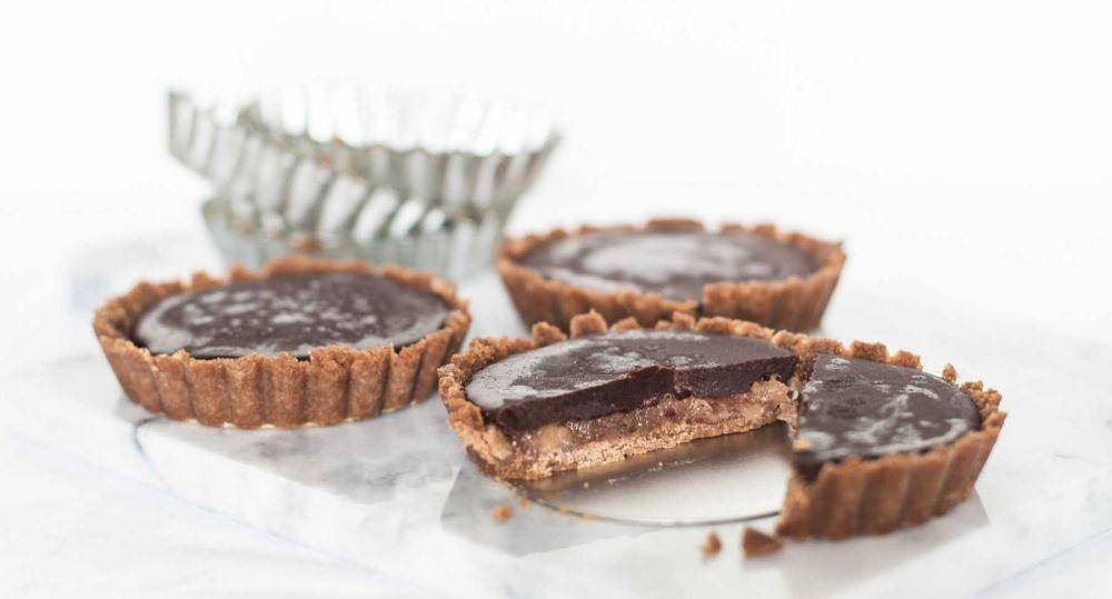 ilustrasi choco marmalade tart (unsplash.com/Alex Lvrs)