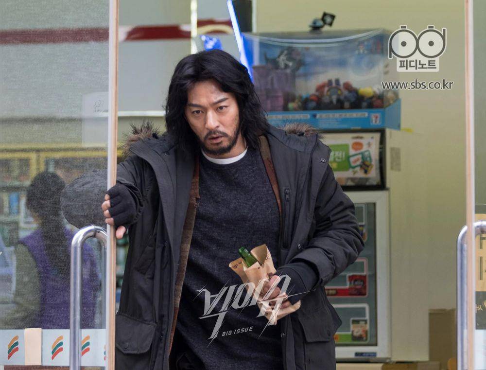Joo Jin Moo sebagai Han Seok Joo (dok. SBS/Big Issue)