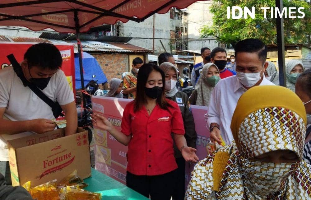 Dalam Sehari Satu Keluarga di Palembang Butuh 0,5 Liter Minyak Goreng (IDN Times/Feny Maulia Agustin)