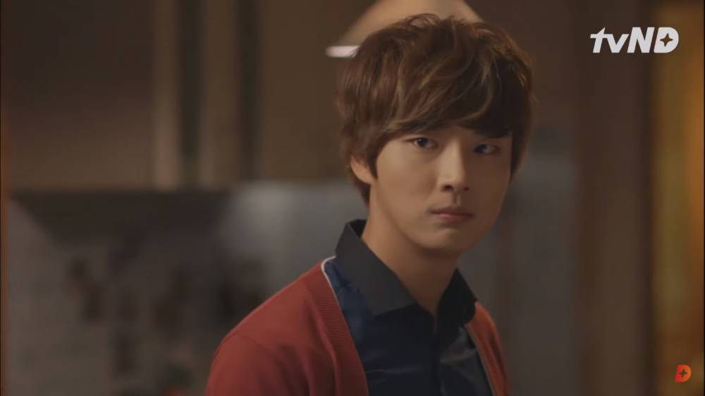 Yoon Shi Yoon di drama Flower Boy Next Door (youtube.com/tvN D Indonesia)