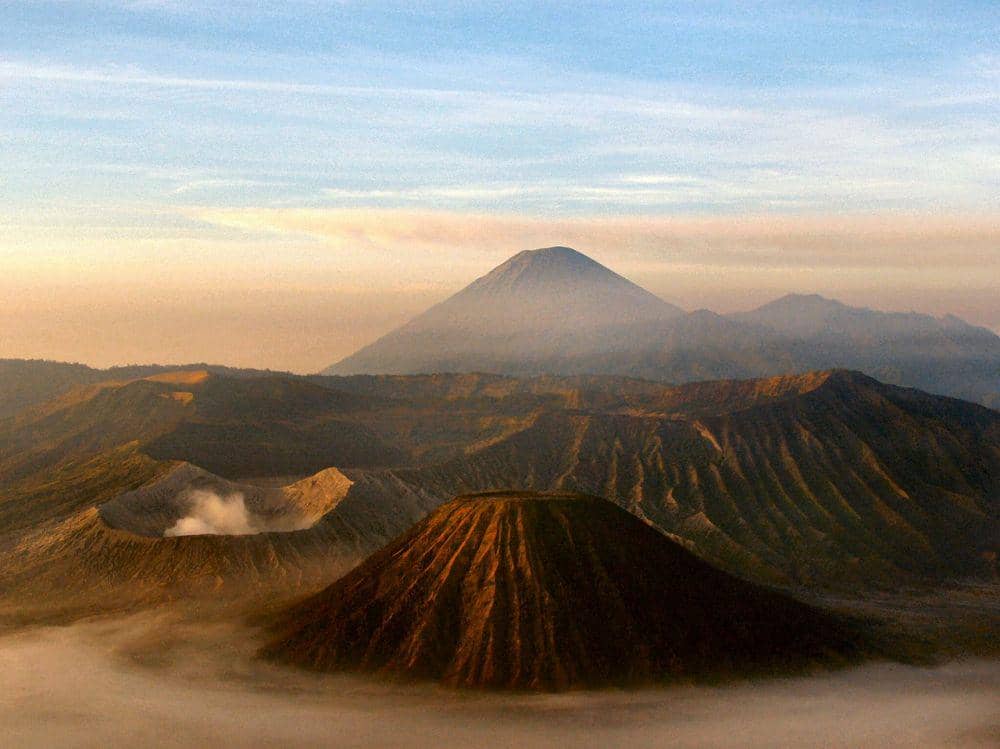 7 Inspirasi Destinasi Wisata Indonesia dalam Pecahan Uang Rupiah