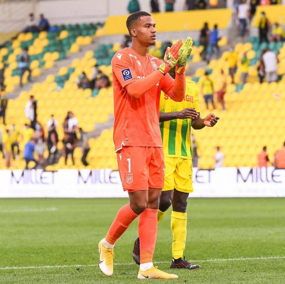 Alban Lafont saat berseragam Nantes (linstagram.com/alban_lafont)