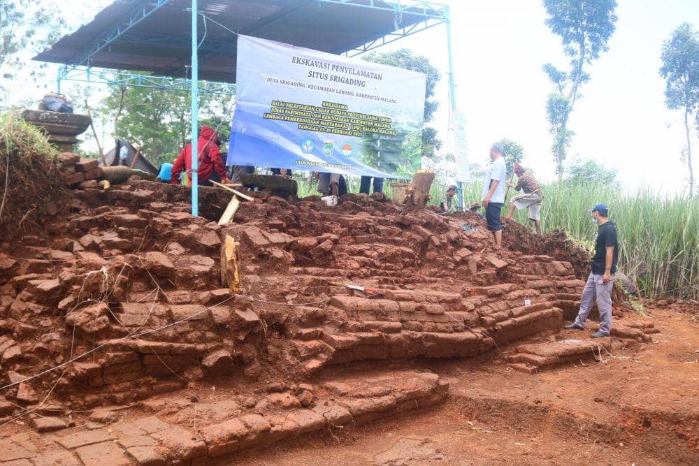 Situs Srigading diduga merupakan komplek bangunan candi di masa lalu. IDN Times/Alfi Ramadana
