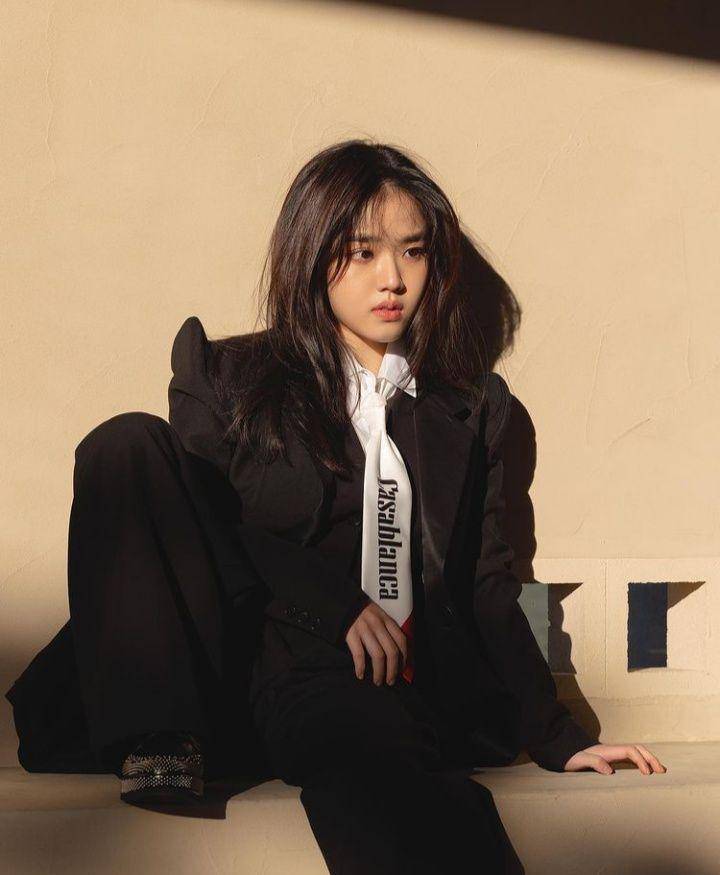 Kim Hyang Gi (instagram.com/kimsmell1)
