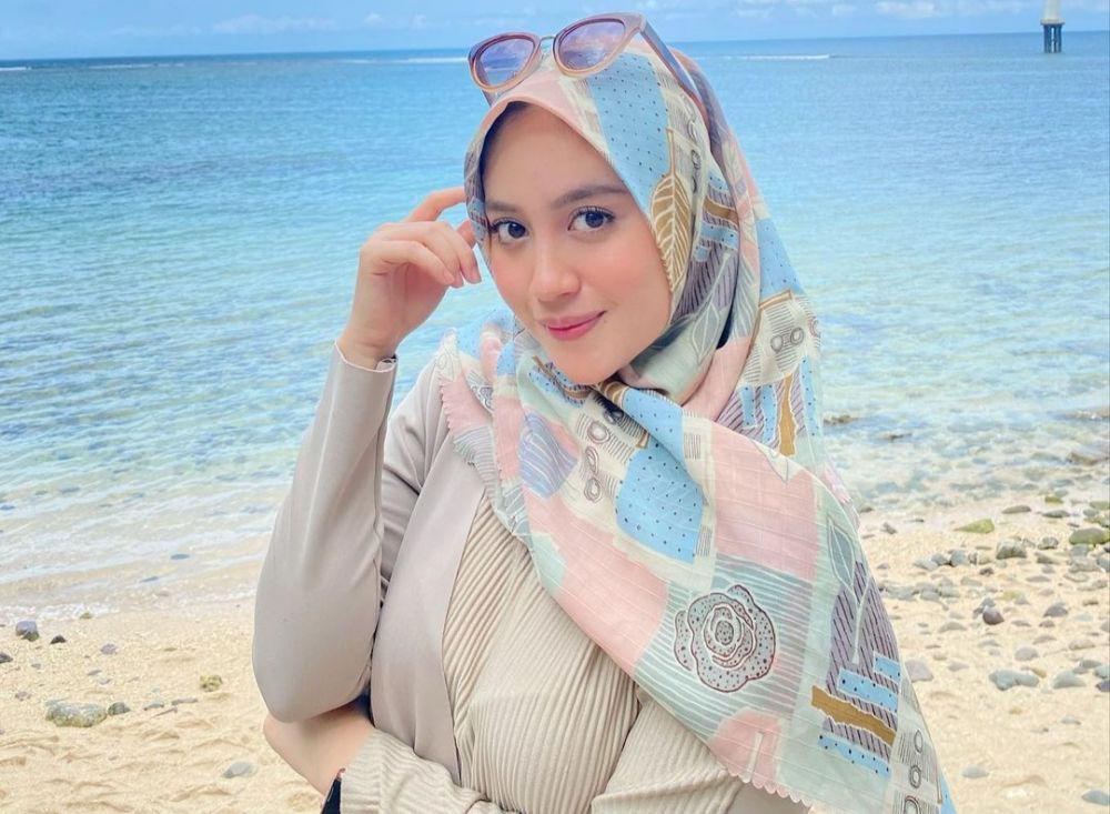 Nabilah Ayu eks JKT48 Mantap Berhijab, Fotonya Bikin Pangling!