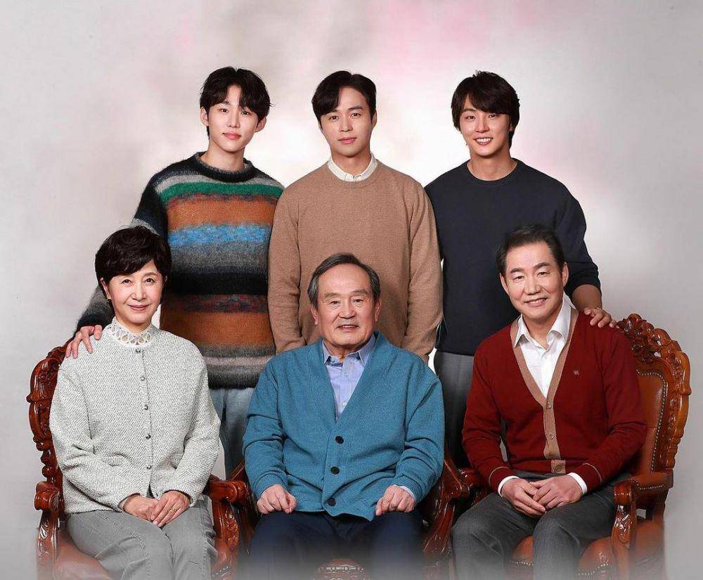 para pemain drama The Present Is Beautiful (instagram.com/kbsdrama)