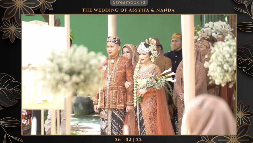 momen resepsi kedua Syifa adik Ayu Ting Ting (YouTube.com/Assyifa Nuraini)
