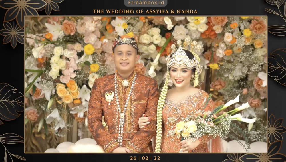 momen resepsi kedua Syifa adik Ayu Ting Ting (YouTube.com/Assyifa Nuraini)