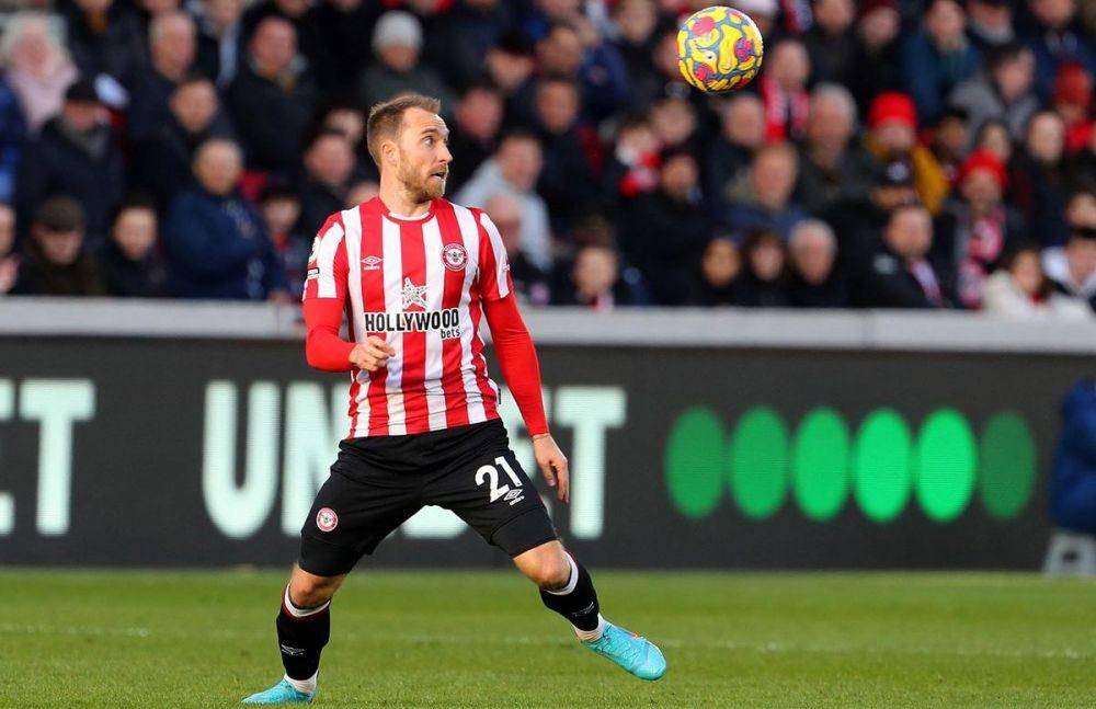 Christian Eriksen kembali mencicipi pertandingan dalam laga resmi di Liga Inggris 2021/22 setelah sempat kolaps akibat serangan jantung saat Piala Eropa 2020. (bloomberg.com)