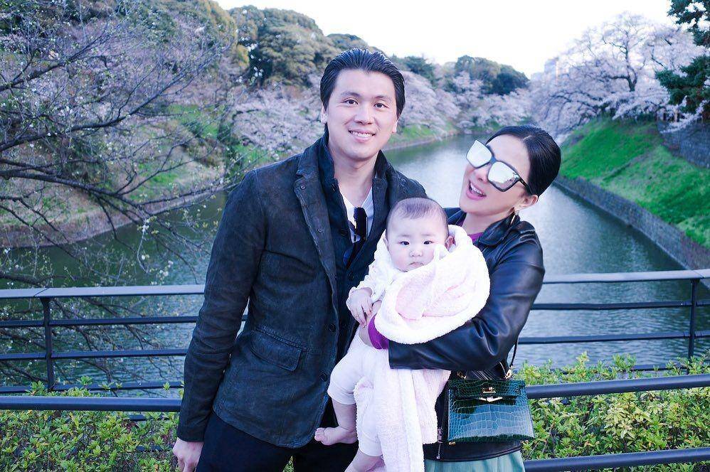 Syahrini dan Reino Barack (Instagram.com/princessyahrini)