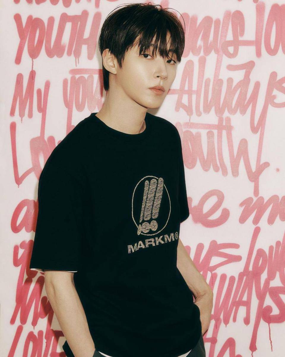 Hwang In Yeop (instagram.com/hi_high_hiy)