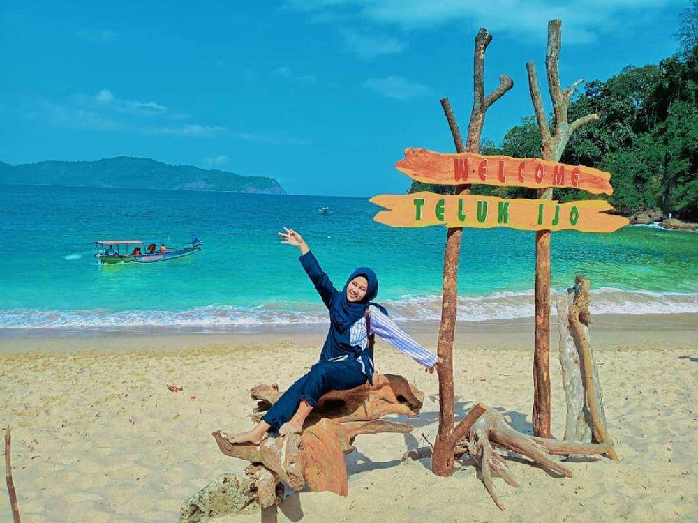 potret Teluk Hijau (instagram.com/_triajeng))