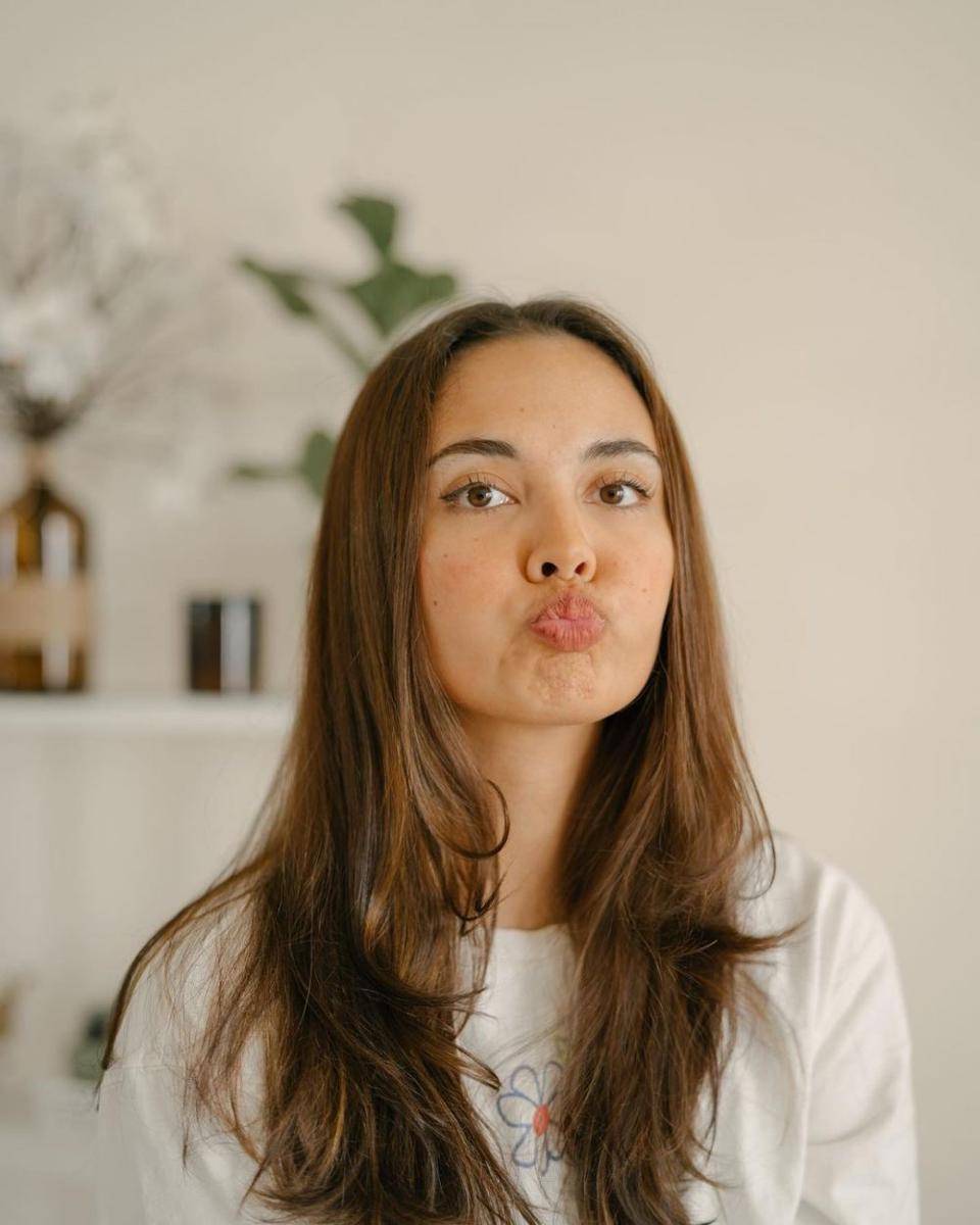 Megan Young (instagram.com/meganbata)