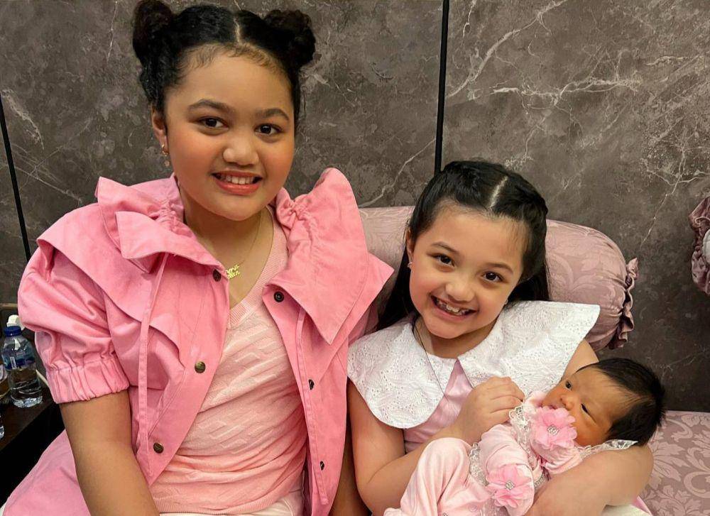 potret Amora dan Arsy bersama Ameena (instagram.com/ashanty_ash)