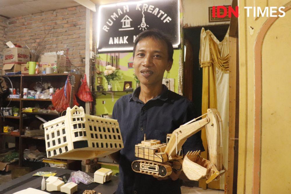 Keajaiban Rumah Ketam, Sulap Limbah Sampah Jadi Miniatur Berharga
