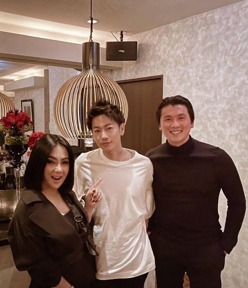 Syahrini dan Reino Barack (Instagram.com/princessyahrini)