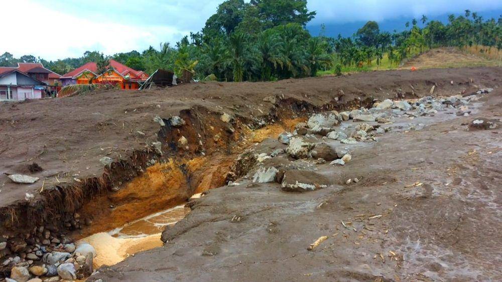 BNPB memastikan aliran lumpur di Kabupaten Pasaman pascagempabumi bukanlah likuifaksi. (dok. BNPB)