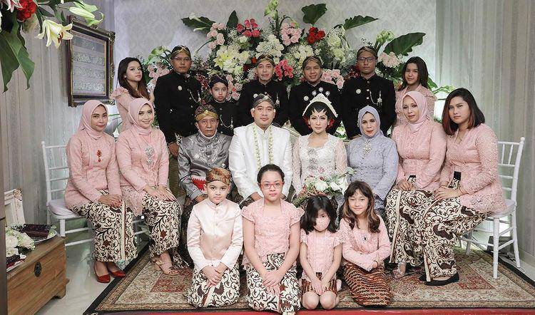 pernikahan Brotoseno dan Tata Janeeta (instagram.com/tatajaneetaofficial)