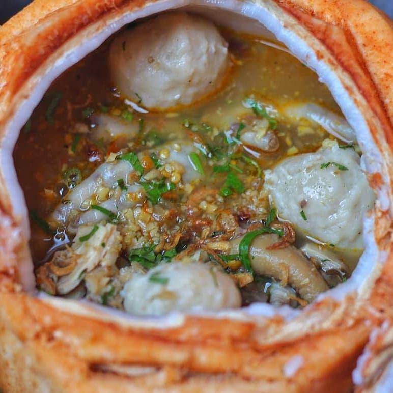 Bakso kelapa (instagram.com/baksomukbang)