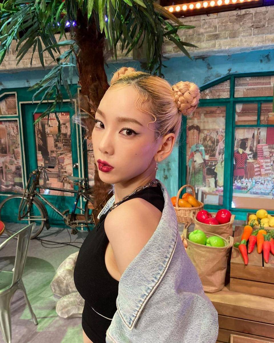 hair styling Taeyeon SNSD (instagram.com/taeyeon_ss)