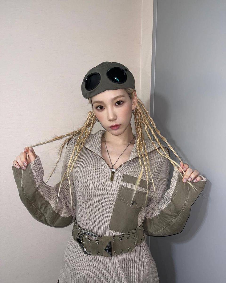 hair styling Taeyeon SNSD (instagram.com/taeyeon_ss)