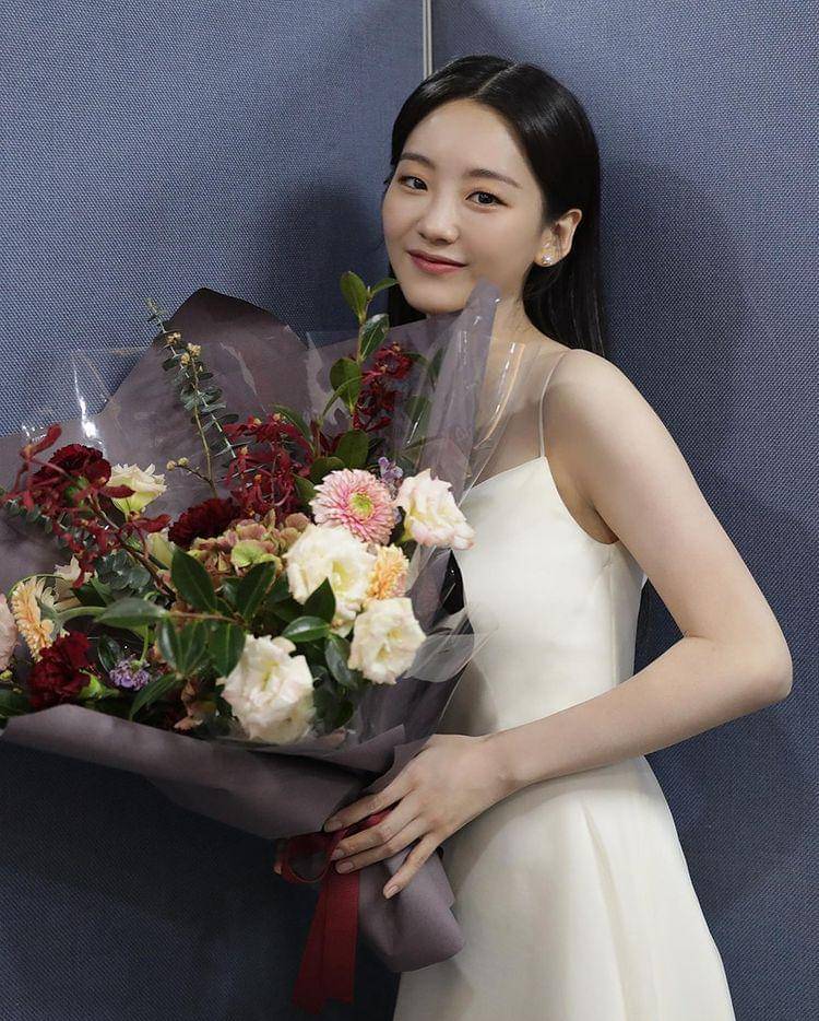 Cho Yihyun (instagram.com/yihyun_1208)