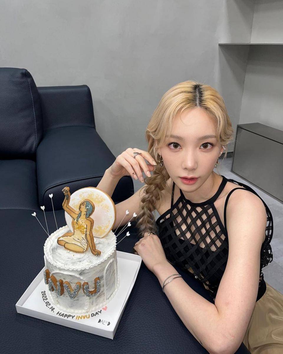hair styling Taeyeon SNSD (instagram.com/taeyeon_ss)
