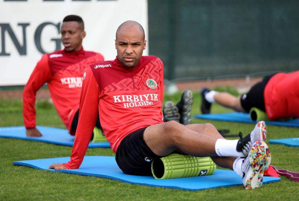 Wilson Eduardo menjalani sesi latihan bersama Alanyaspor. (instagram.com/alanyaspor)