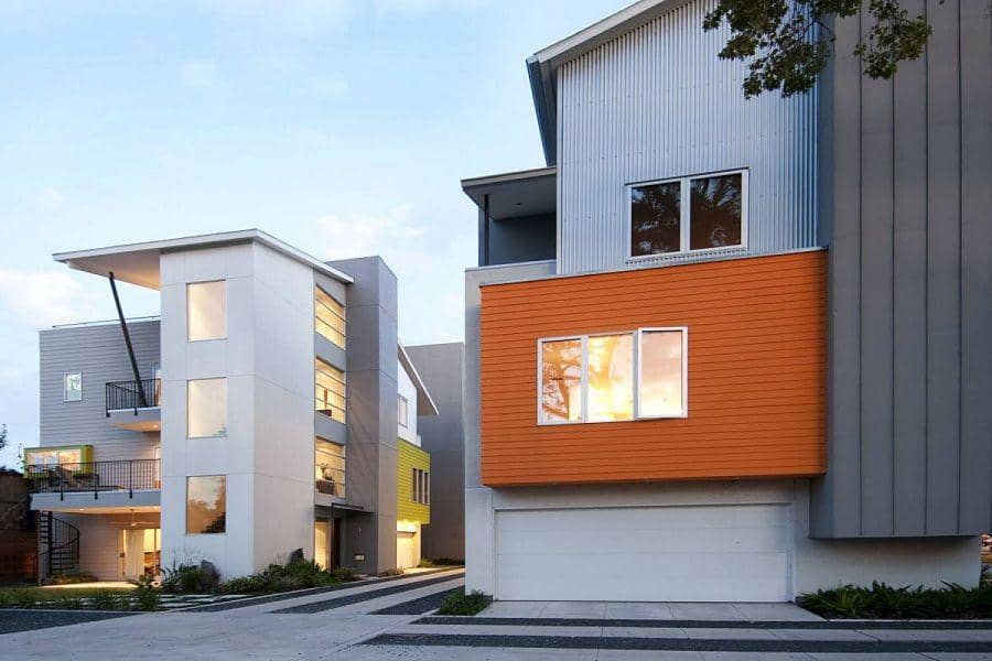 ilustrasi rumah warna abu-abu, putih, dan orange (stylesatlife.com)
