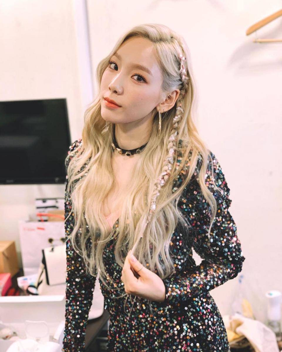 hair styling Taeyeon SNSD (instagram.com/taeyeon_ss)