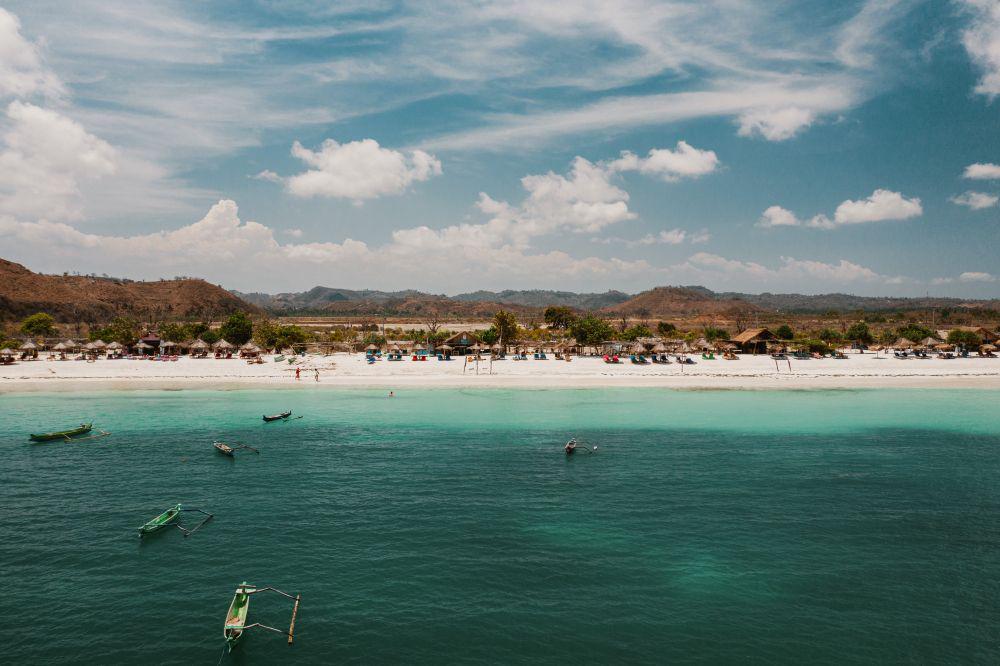 5 Destinasi Wisata Terbaik di Pulau Lombok yang Bikin Jatuh Cinta