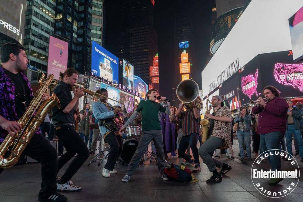 Adegan dalam film Better Nate Than Ever (instagram.com/entertainmenweekly)