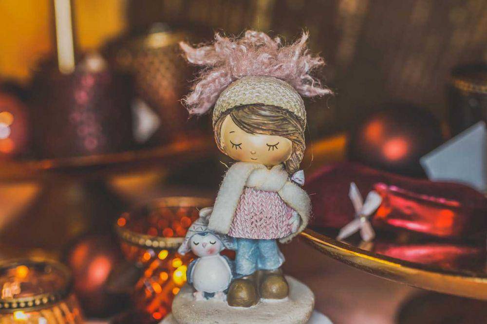 ilustrasi boneka lucu (pexels.com/Susanne Jutzeler)