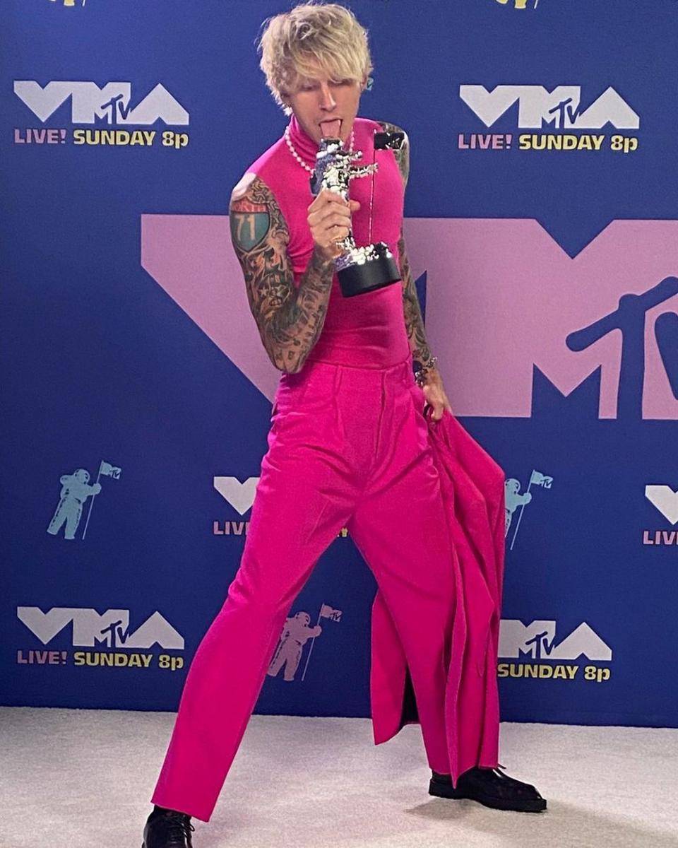 potret Machine Gun Kelly (instagram.com/machinegunkelly)