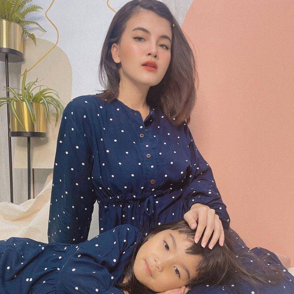 potret Tania Putri dan putrinya (instagram.com/taniaputri1707)