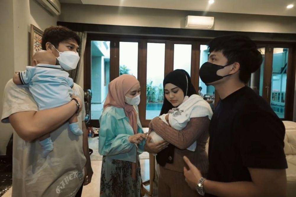 LesLar jenguk baby Ameena (https://www.youtube.com/AH)