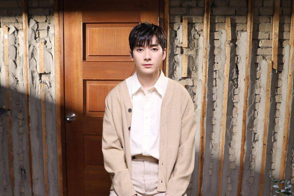 Aron NU'EST (twitter.com/NUESTNEWS)