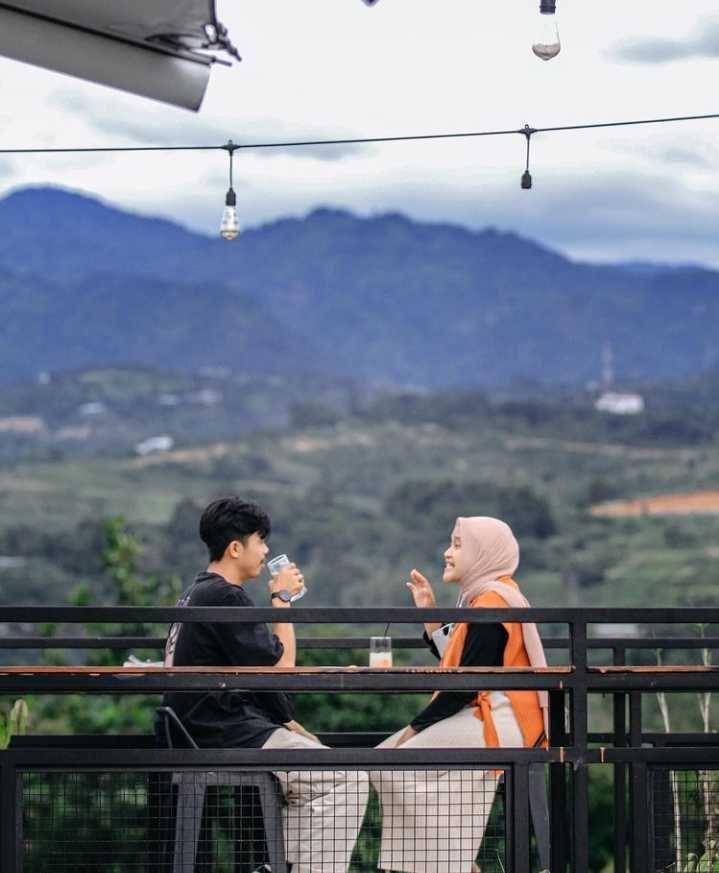 Bell's coffee and snack (instagram.com/bellscoffee.sentul)