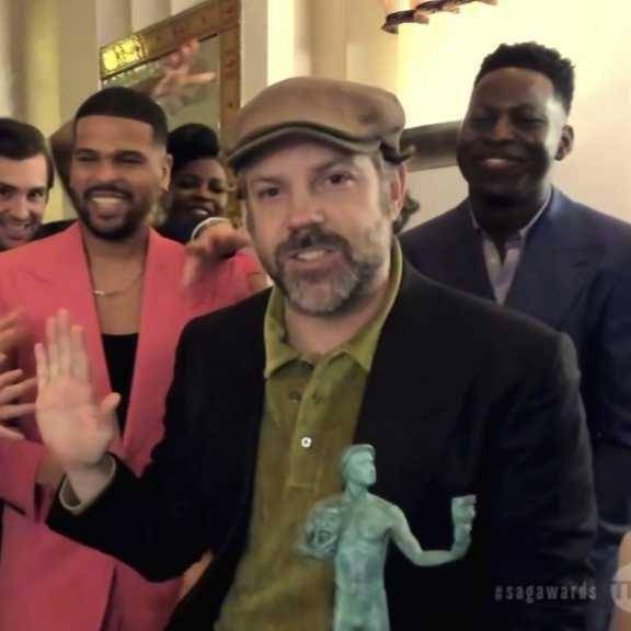 Jason Sudeikis di SAG Awards 2022 (twitter.com/CultofLasso)