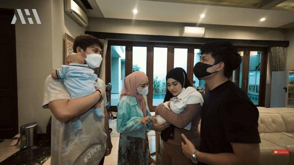 LesLar jenguk baby Ameena (https://www.youtube.com/AH)