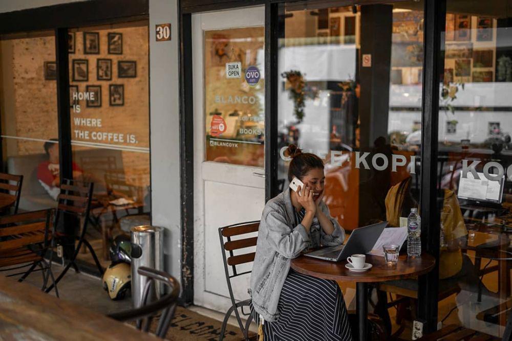 7 Rekomendasi Library Cafe di Berbagai Kota di Indonesia