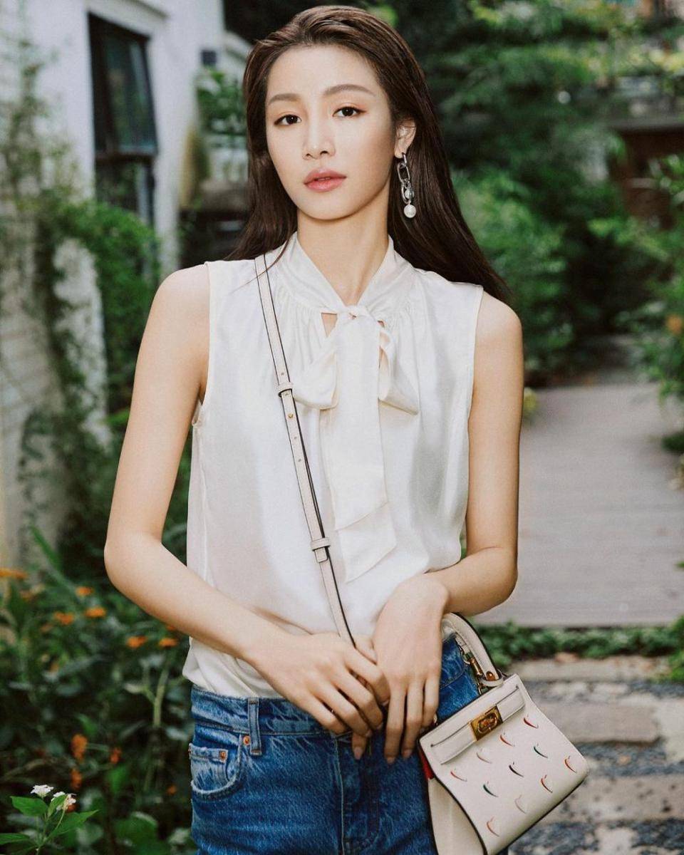 Zhang Nan (instagram.com/zhangnan_fan)