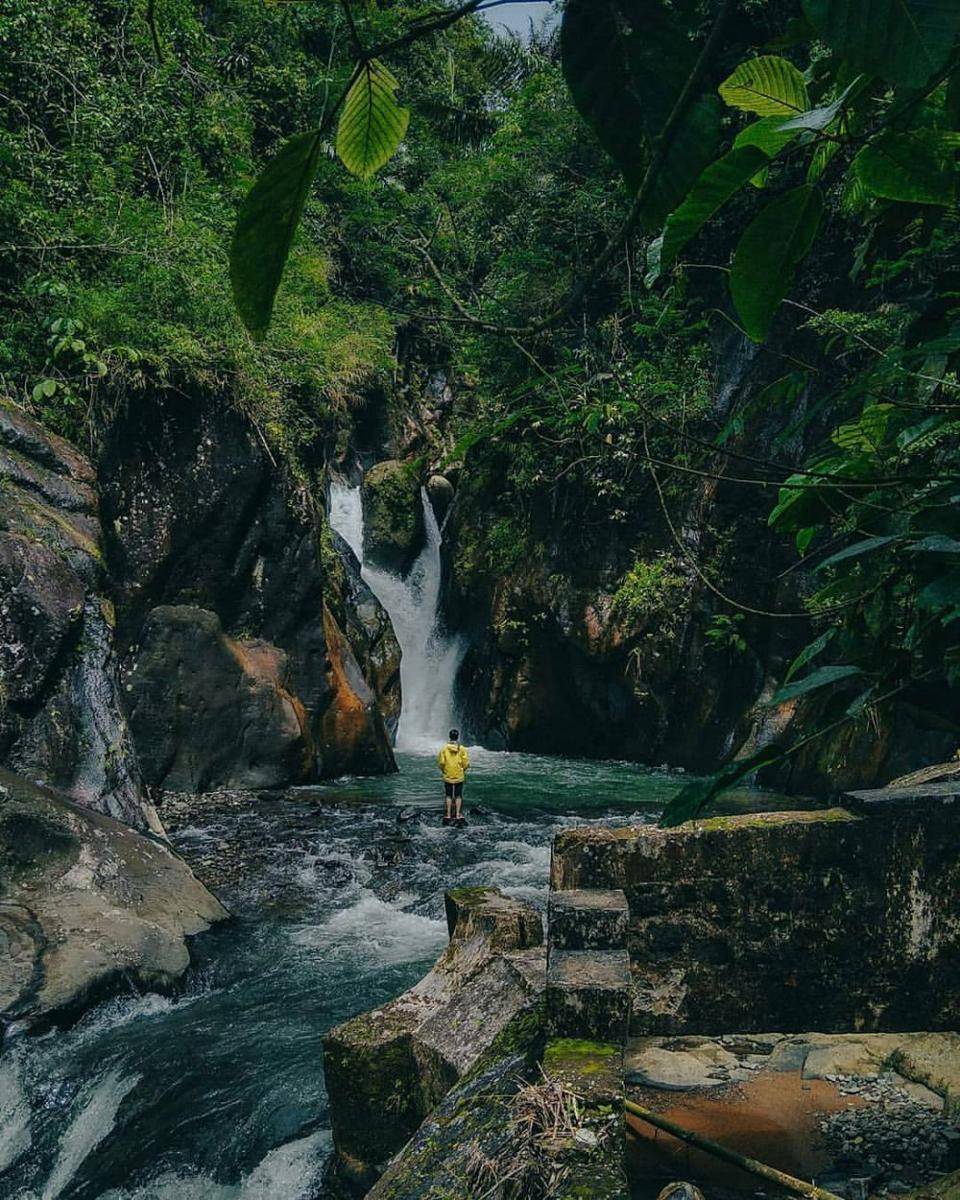 Curug Rahong (instagram.com/ahmaddfajrii_)