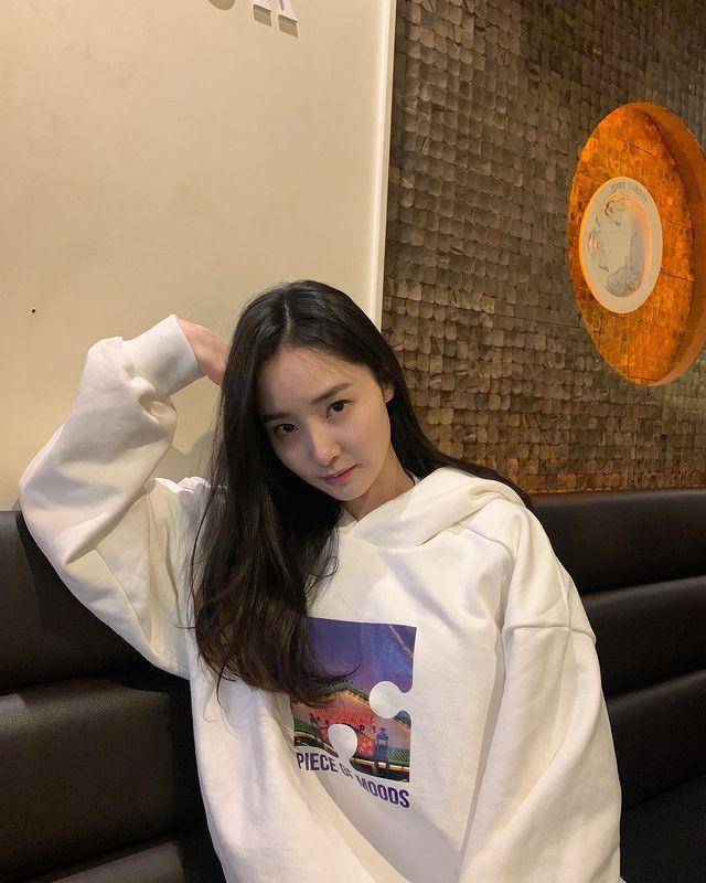 Bae Woo Hee (instagram.com/woohee91)