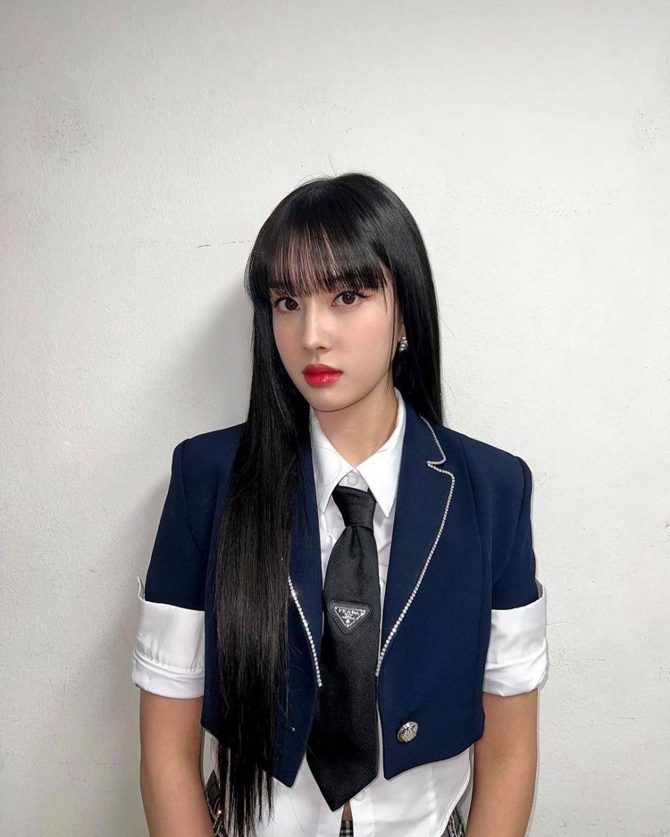 Yoon STAYC (instagram.com/stayc_highup)